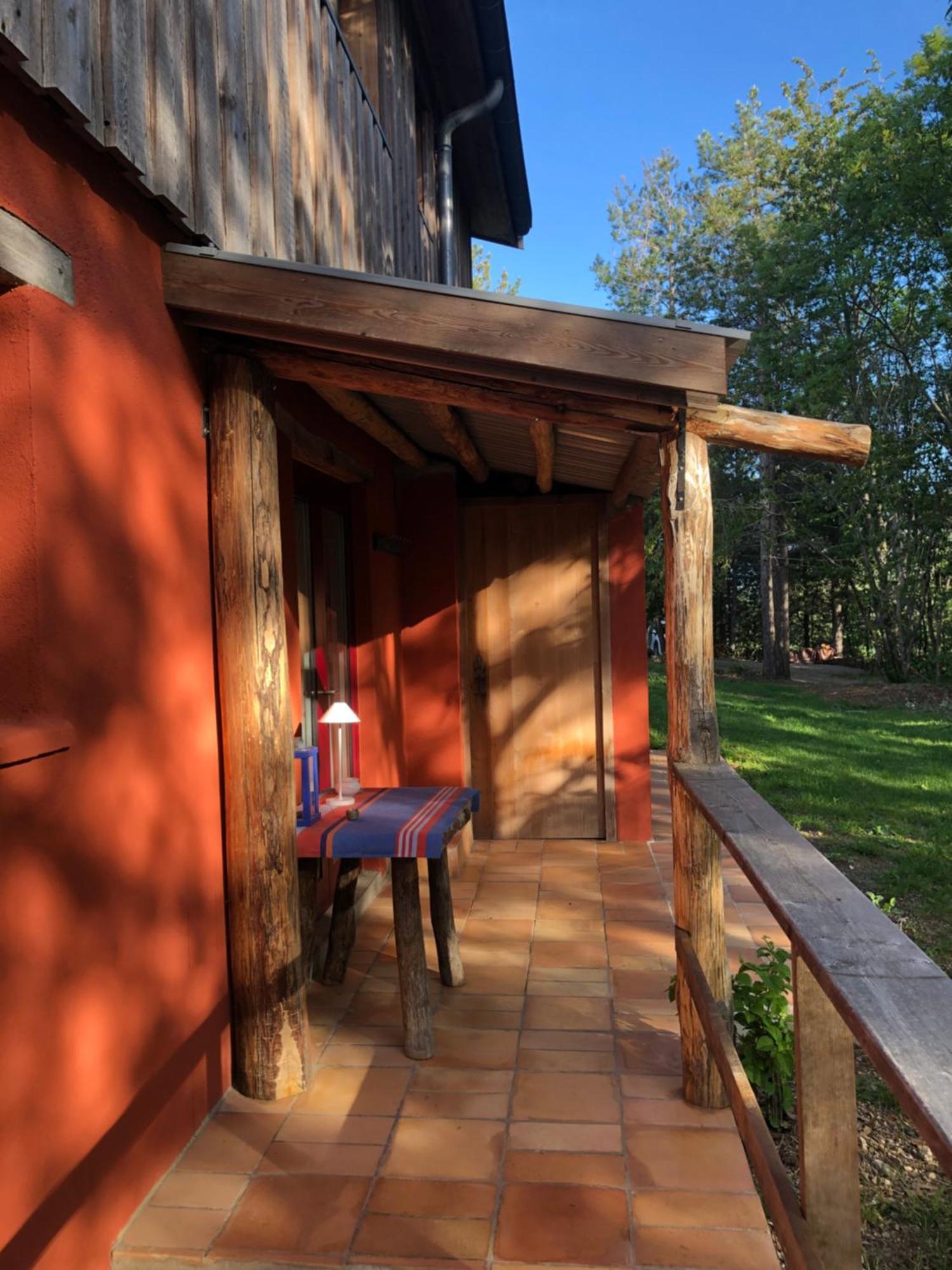 Reve D'Etoiles Bed and Breakfast Saint-Laurent-de-Cerdans Exteriör bild