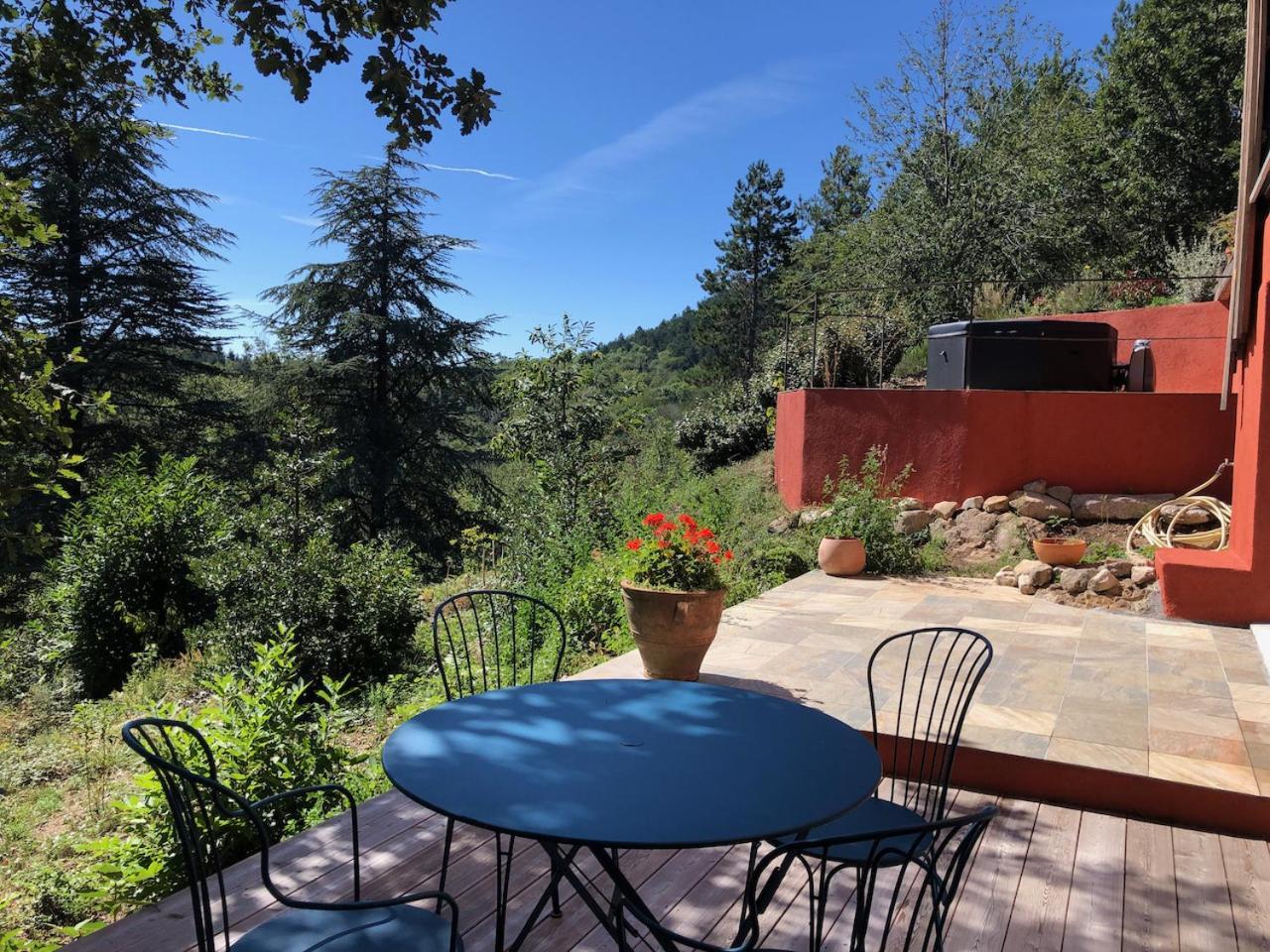 Reve D'Etoiles Bed and Breakfast Saint-Laurent-de-Cerdans Exteriör bild
